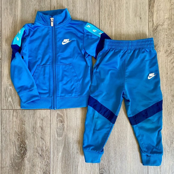 Nike Vibrant Blue Tracksuit with Logo Accents - Picture 1 of 10